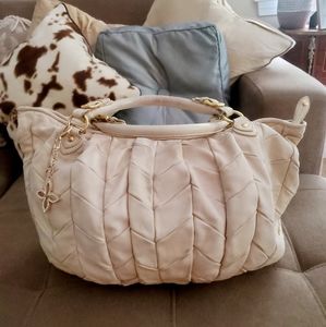 💯 Miu Miu Large Chevron Leather Bag